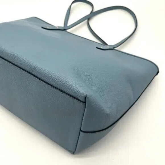 COACH Leather City Tote, Baby Blue Cross Grain Leather Tote GUC - Picture 13 of 16